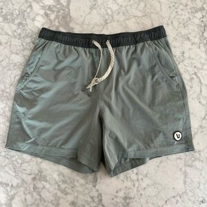 Vuori Kore Shorts Green Size L
